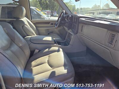 2004 Cadillac Escalade ESV   - Photo 7 - Amelia, OH 45102