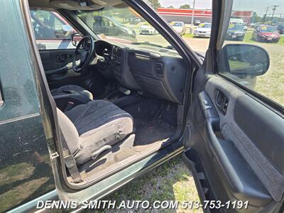 2002 Chevrolet S-10 LS   - Photo 9 - Amelia, OH 45102