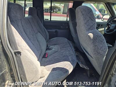 2002 Chevrolet S-10 LS   - Photo 11 - Amelia, OH 45102