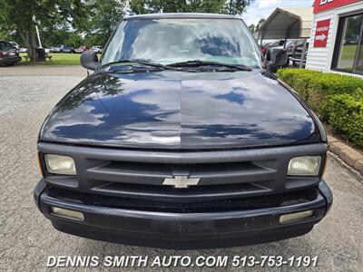 1995 Chevrolet Blazer   - Photo 2 - Amelia, OH 45102