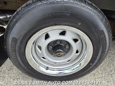 1995 Chevrolet Blazer   - Photo 8 - Amelia, OH 45102
