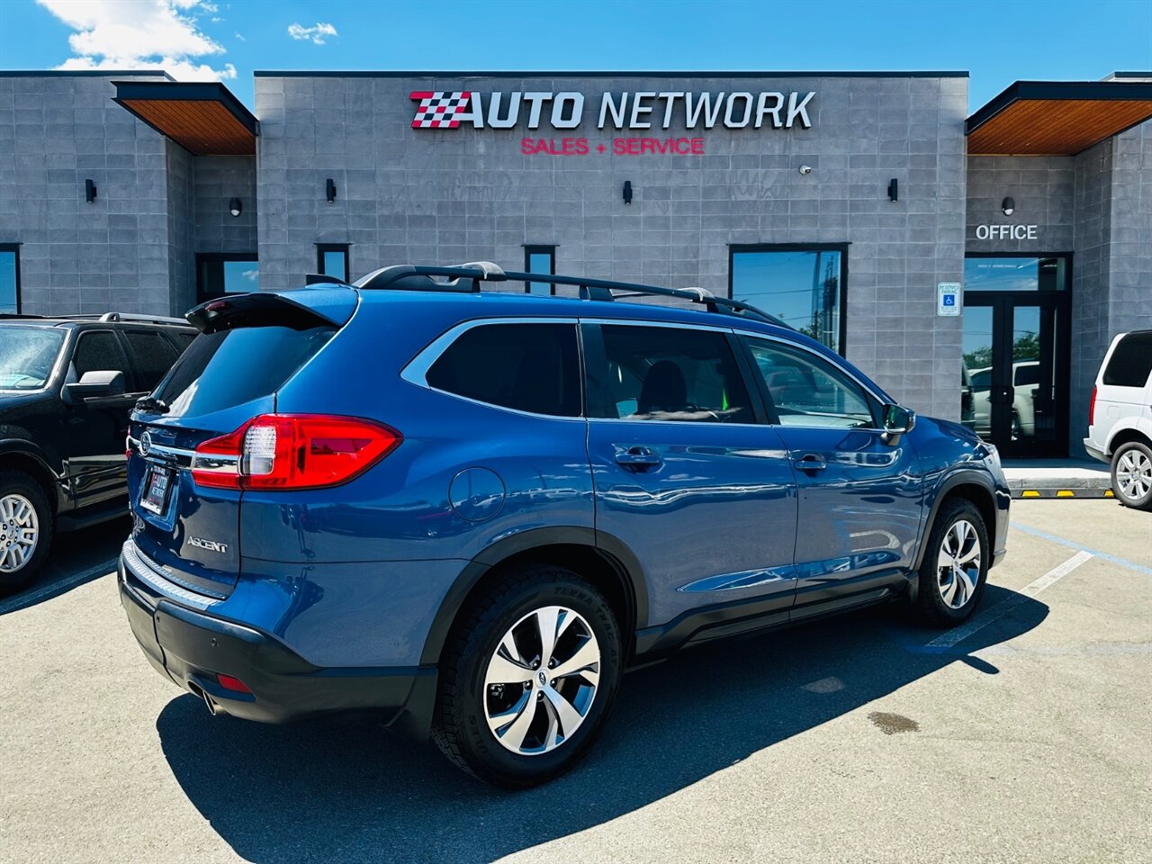 2021 Subaru Ascent Premium 7-Passenger - Photo 3 - Reno, NV 89502