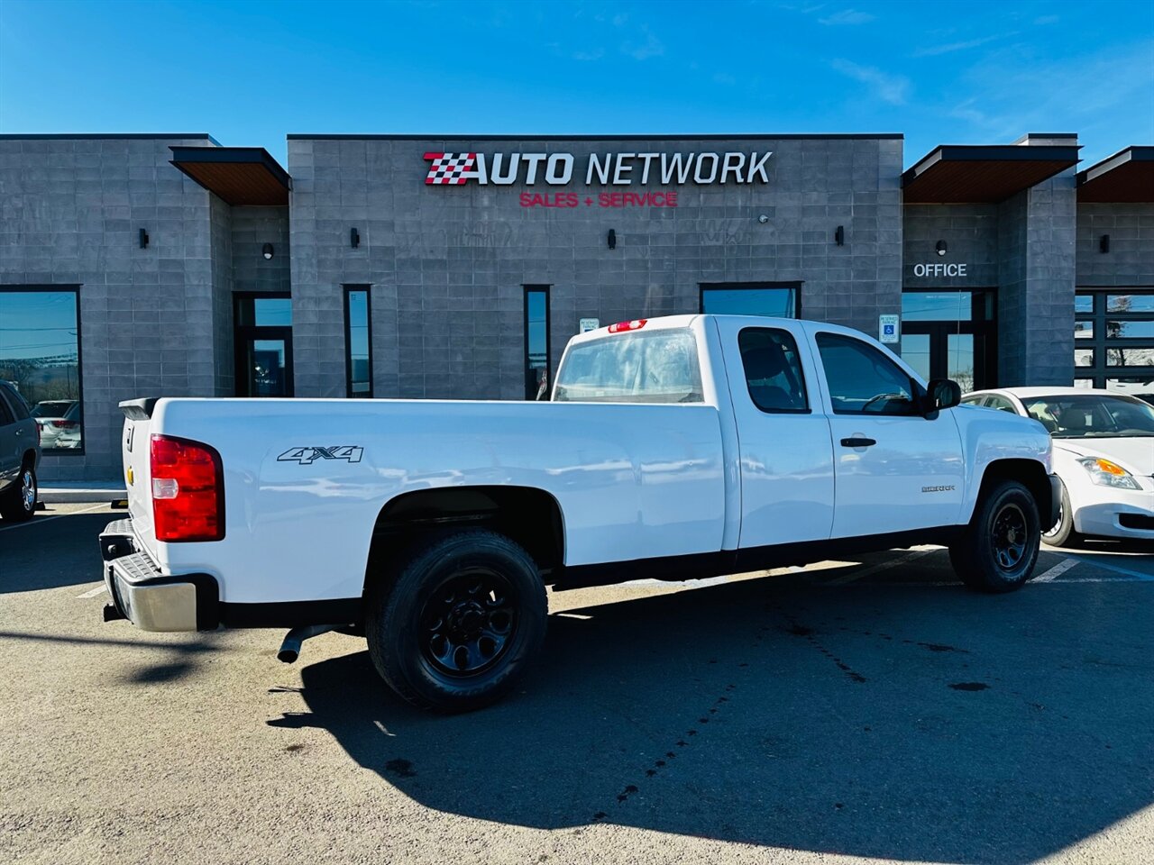 2013 Chevrolet Silverado 1500 Work Truck photo 3