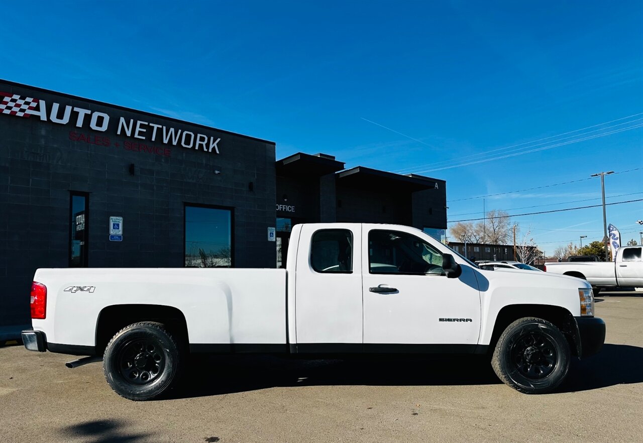 2013 Chevrolet Silverado 1500 Work Truck photo 2