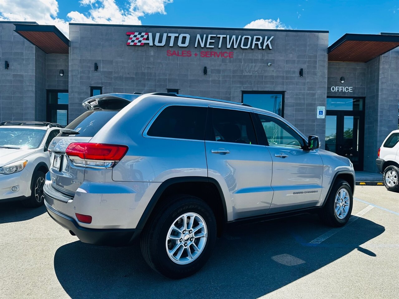 2018 Jeep Grand Cherokee Laredo - Photo 3 - Reno, NV 89502