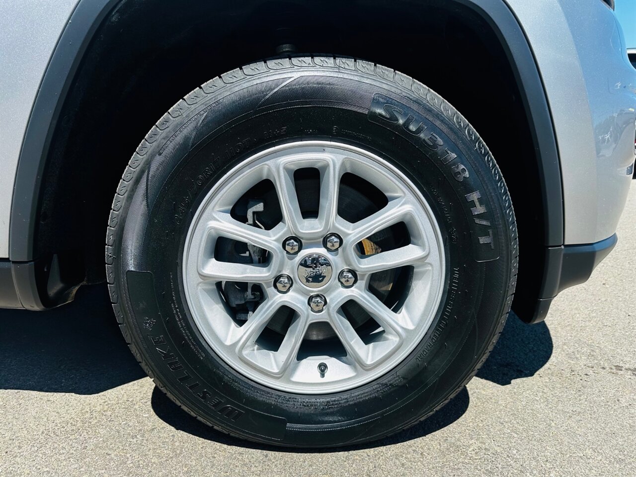 2018 Jeep Grand Cherokee Laredo - Photo 10 - Reno, NV 89502