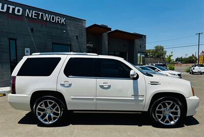 2013 Cadillac Escalade Premium   - Photo 2 - Reno, NV 89502