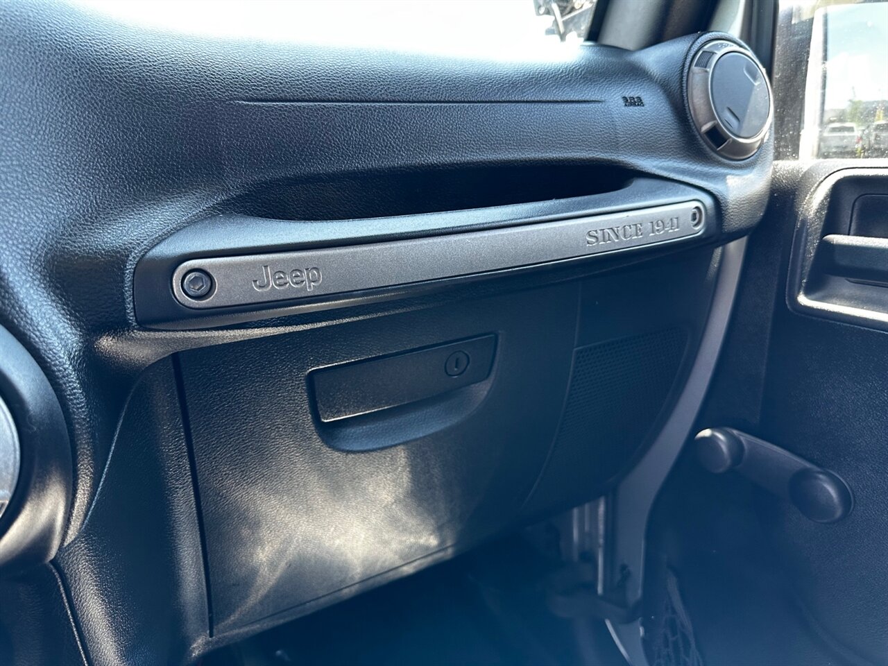 2015 Jeep Wrangler Sport - Photo 27 - Reno, NV 89502