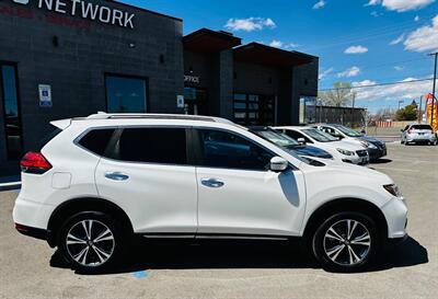 2017 Nissan Rogue SL   - Photo 2 - Reno, NV 89502