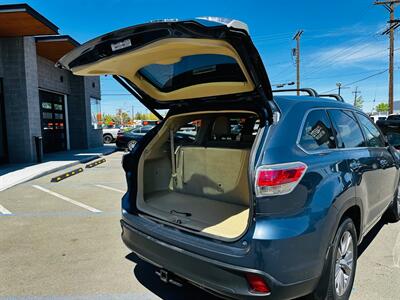 2014 Toyota Highlander XLE   - Photo 9 - Reno, NV 89502