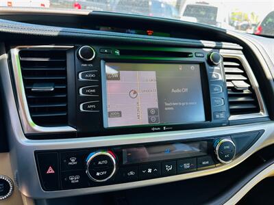 2014 Toyota Highlander XLE   - Photo 18 - Reno, NV 89502