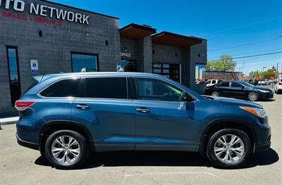 2014 Toyota Highlander XLE   - Photo 2 - Reno, NV 89502