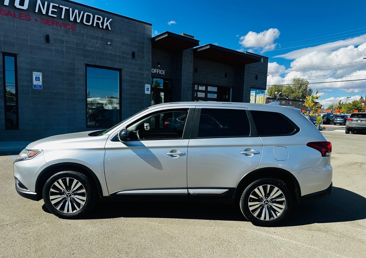 2020 Mitsubishi Outlander SE - Photo 6 - Reno, NV 89502