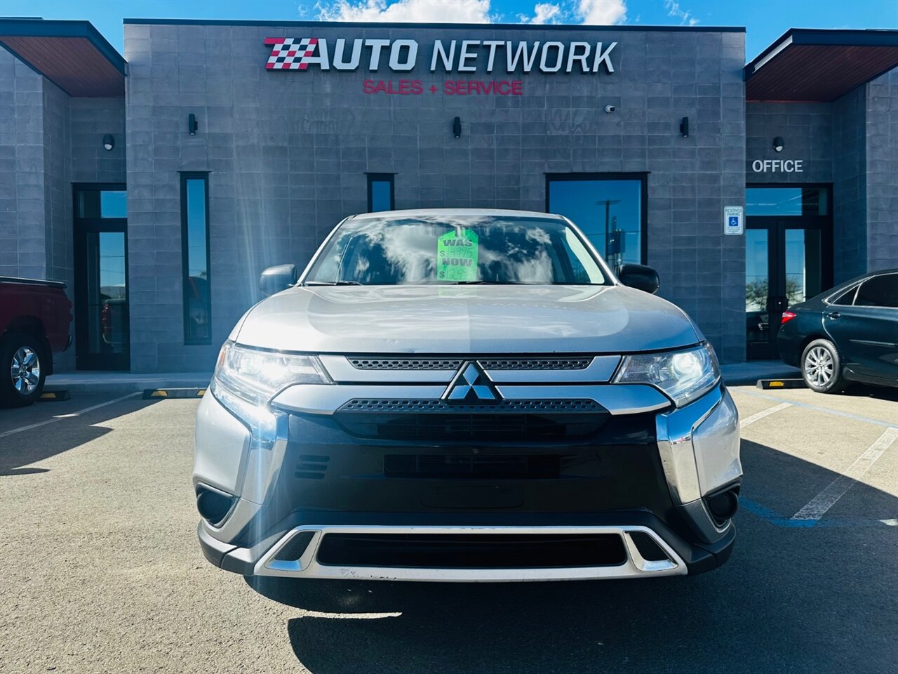 2020 Mitsubishi Outlander SE - Photo 4 - Reno, NV 89502