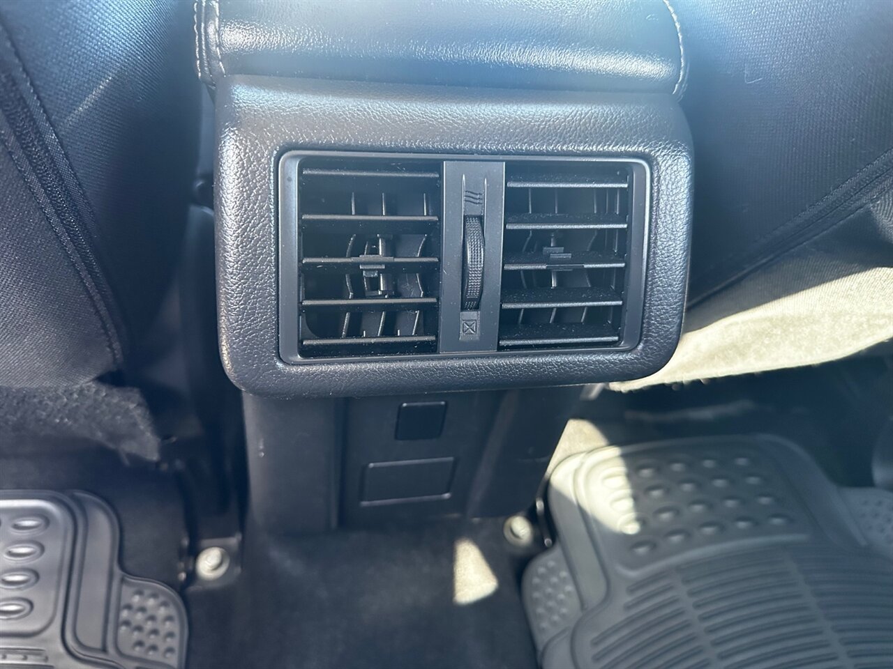 2020 Mitsubishi Outlander SE - Photo 27 - Reno, NV 89502