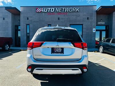 2020 Mitsubishi Outlander SE - Photo 8 - Reno, NV 89502