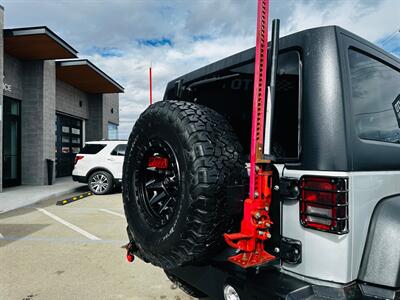 2011 Jeep Wrangler Unlimited Rubicon   - Photo 12 - Reno, NV 89502
