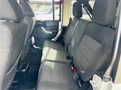 2011 Jeep Wrangler Unlimited Rubicon   - Photo 17 - Reno, NV 89502
