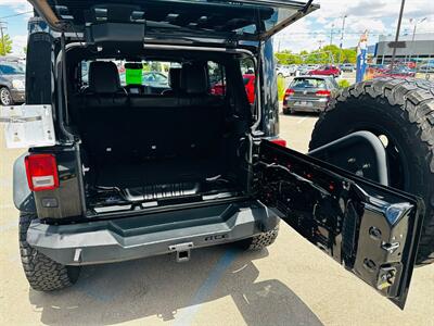 2013 Jeep Wrangler Unlimited Rubicon   - Photo 14 - Reno, NV 89502