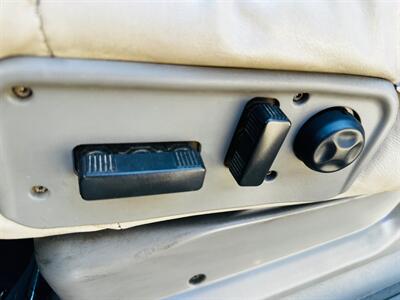 2002 GMC Yukon SLT 4dr   - Photo 27 - Reno, NV 89502