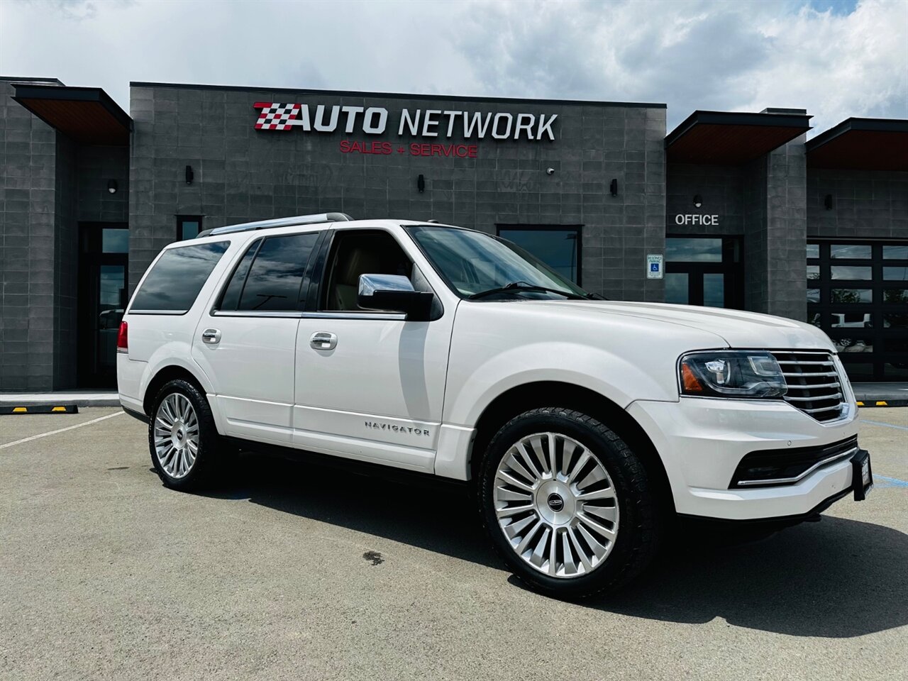 2017 Lincoln Navigator Reserve   - Photo 1 - Reno, NV 89502