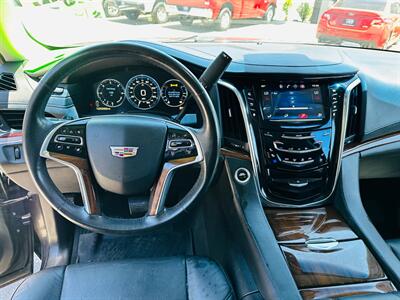 2015 Cadillac Escalade Luxury   - Photo 17 - Reno, NV 89502
