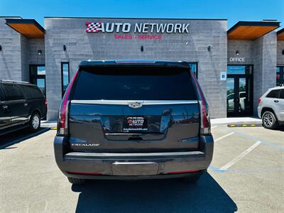 2015 Cadillac Escalade Luxury   - Photo 8 - Reno, NV 89502
