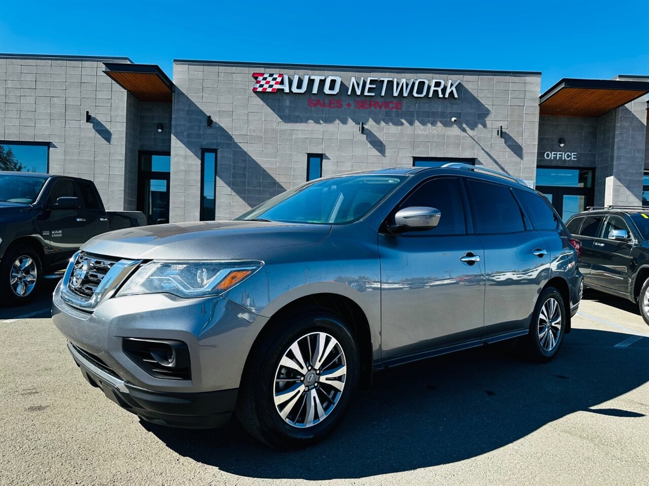 2020 Nissan Pathfinder S - Photo 5 - Reno, NV 89502