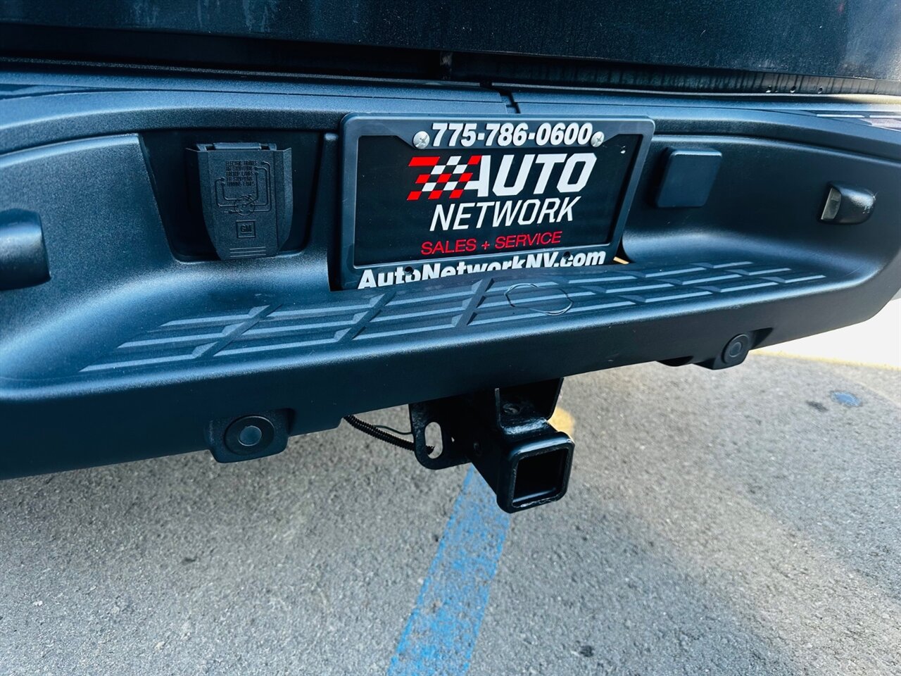 2009 GMC Sierra 1500 SLE - Photo 8 - Reno, NV 89502