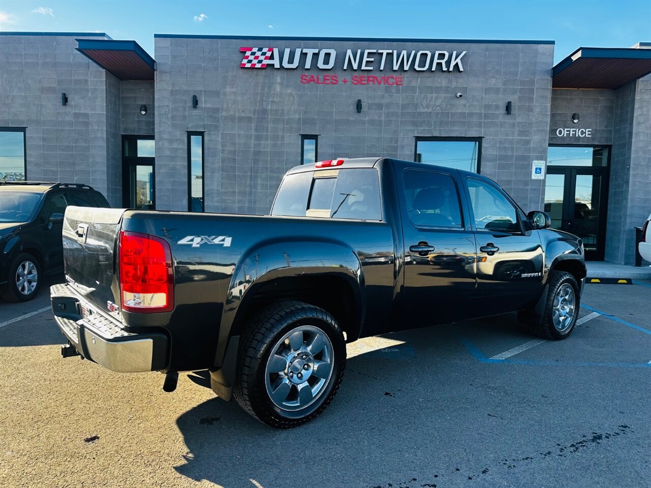 2009 GMC Sierra 1500 SLE - Photo 3 - Reno, NV 89502