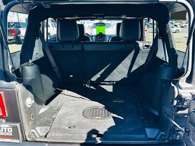 2016 Jeep Wrangler Unlimited Rubicon   - Photo 31 - Reno, NV 89502