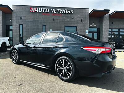 2020 Toyota Camry SE   - Photo 7 - Reno, NV 89502