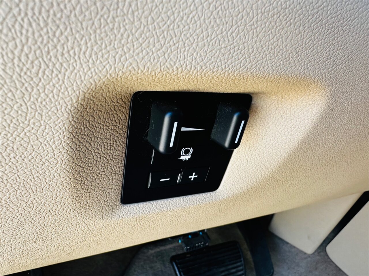 2012 Chevrolet Suburban LTZ - Photo 36 - Reno, NV 89502