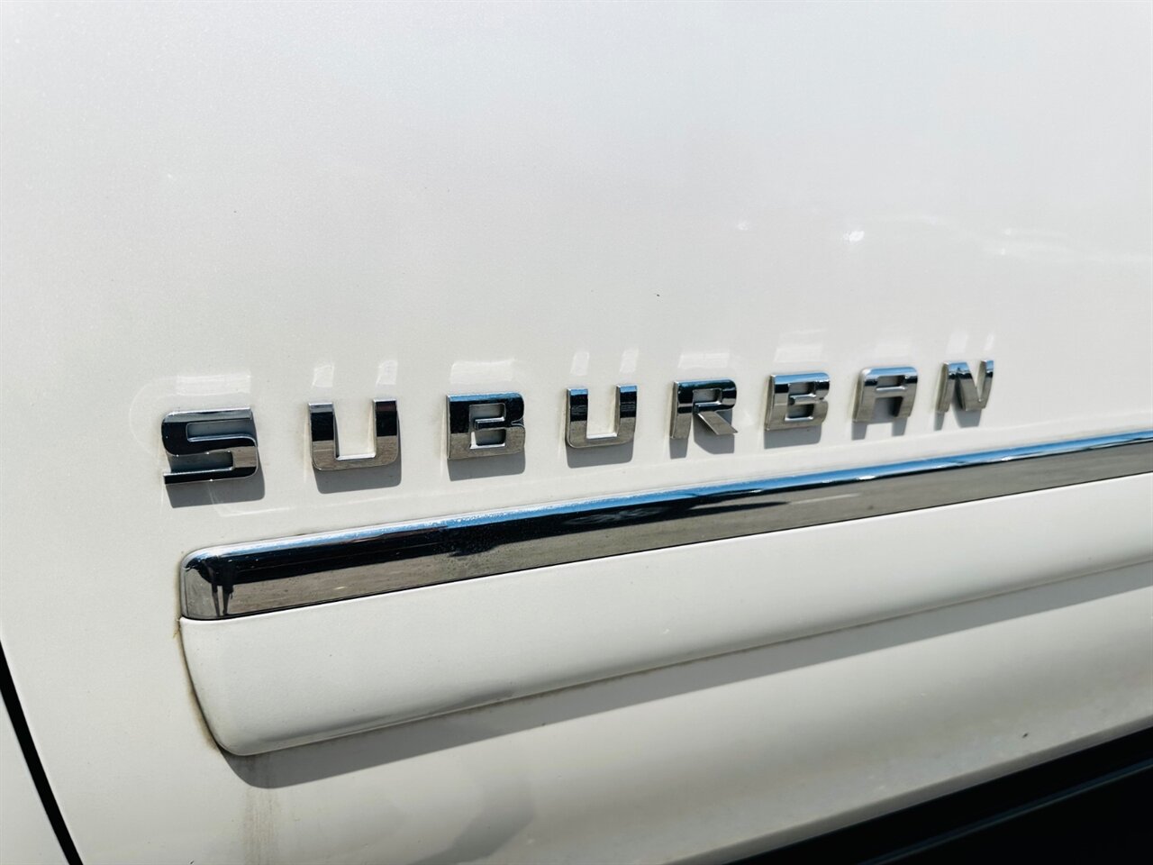 2012 Chevrolet Suburban LTZ - Photo 13 - Reno, NV 89502