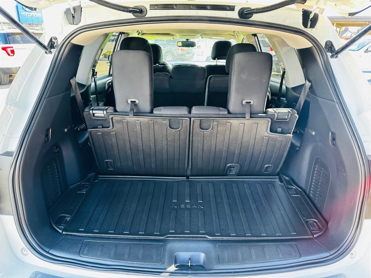 2018 Nissan Pathfinder SV - Photo 14 - Reno, NV 89502