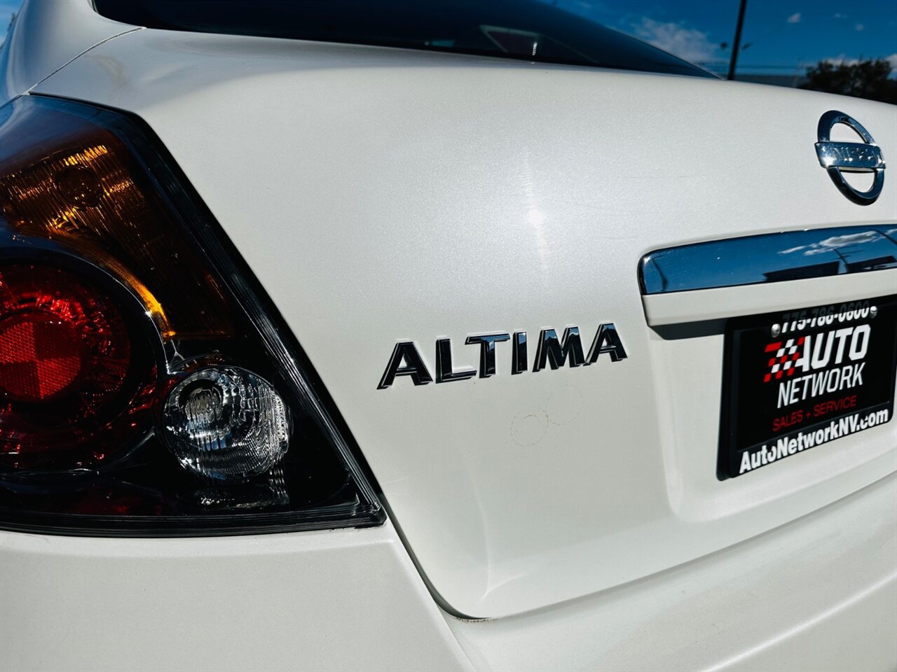 2009 Nissan Altima S photo 6