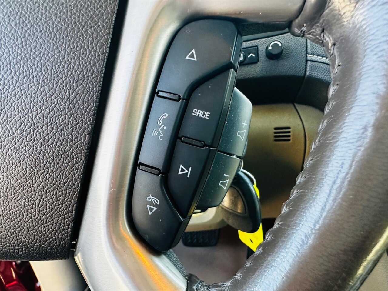 2015 GMC Acadia Denali - Photo 29 - Reno, NV 89502