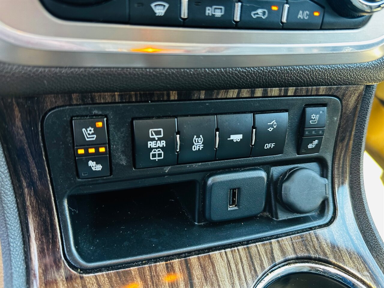 2015 GMC Acadia Denali - Photo 20 - Reno, NV 89502