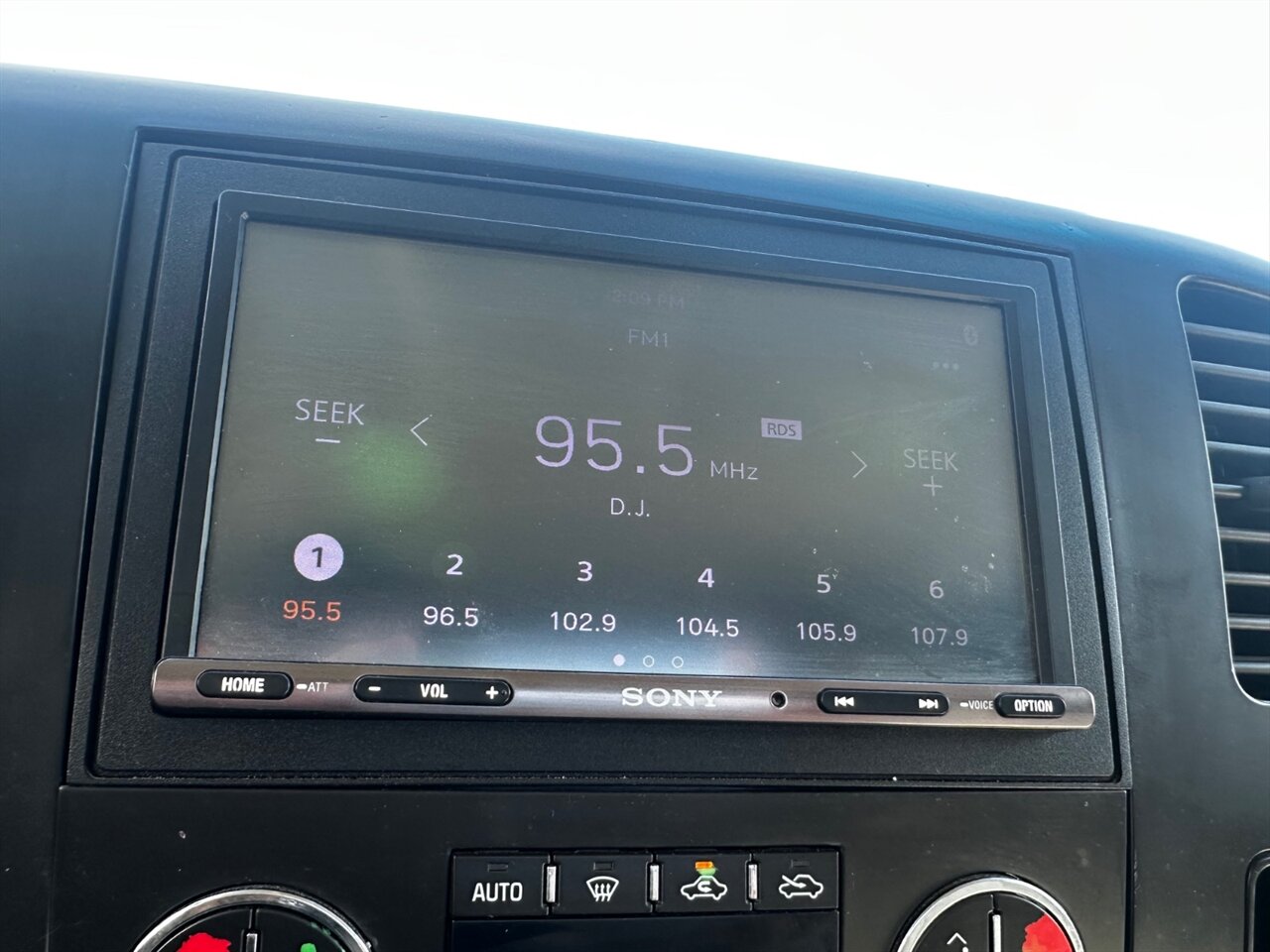 2007 Chevrolet Silverado 1500 LT1 4dr Crew Cab - Photo 17 - Reno, NV 89502