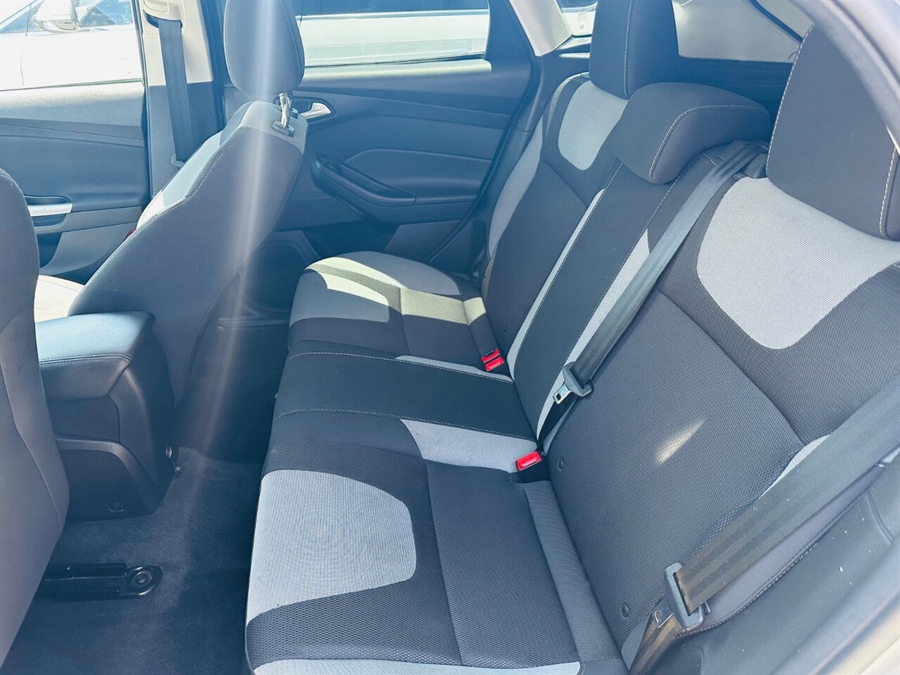 2012 Ford Focus SE - Photo 16 - Reno, NV 89502