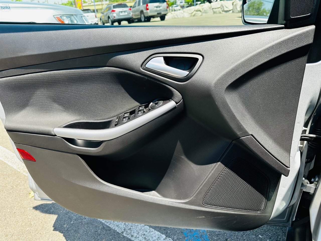 2012 Ford Focus SE - Photo 26 - Reno, NV 89502