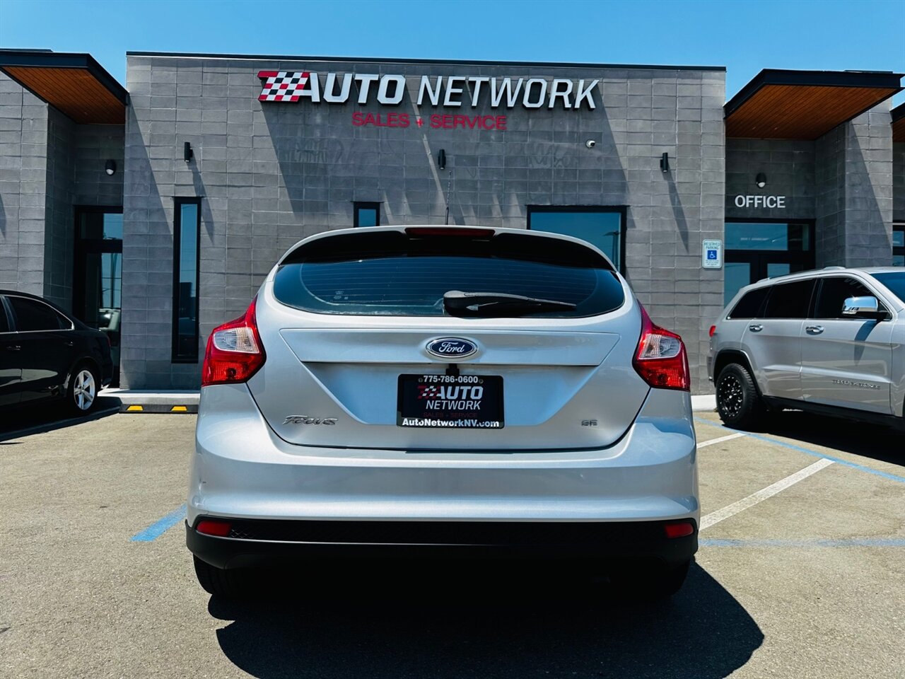 2012 Ford Focus SE - Photo 8 - Reno, NV 89502