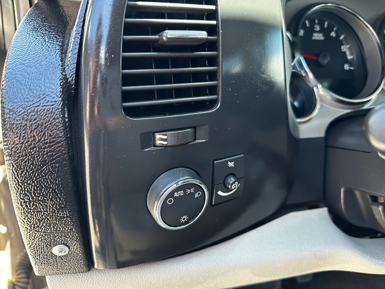 2007 Chevrolet Silverado 1500 LT1 4dr Crew Cab - Photo 18 - Reno, NV 89502