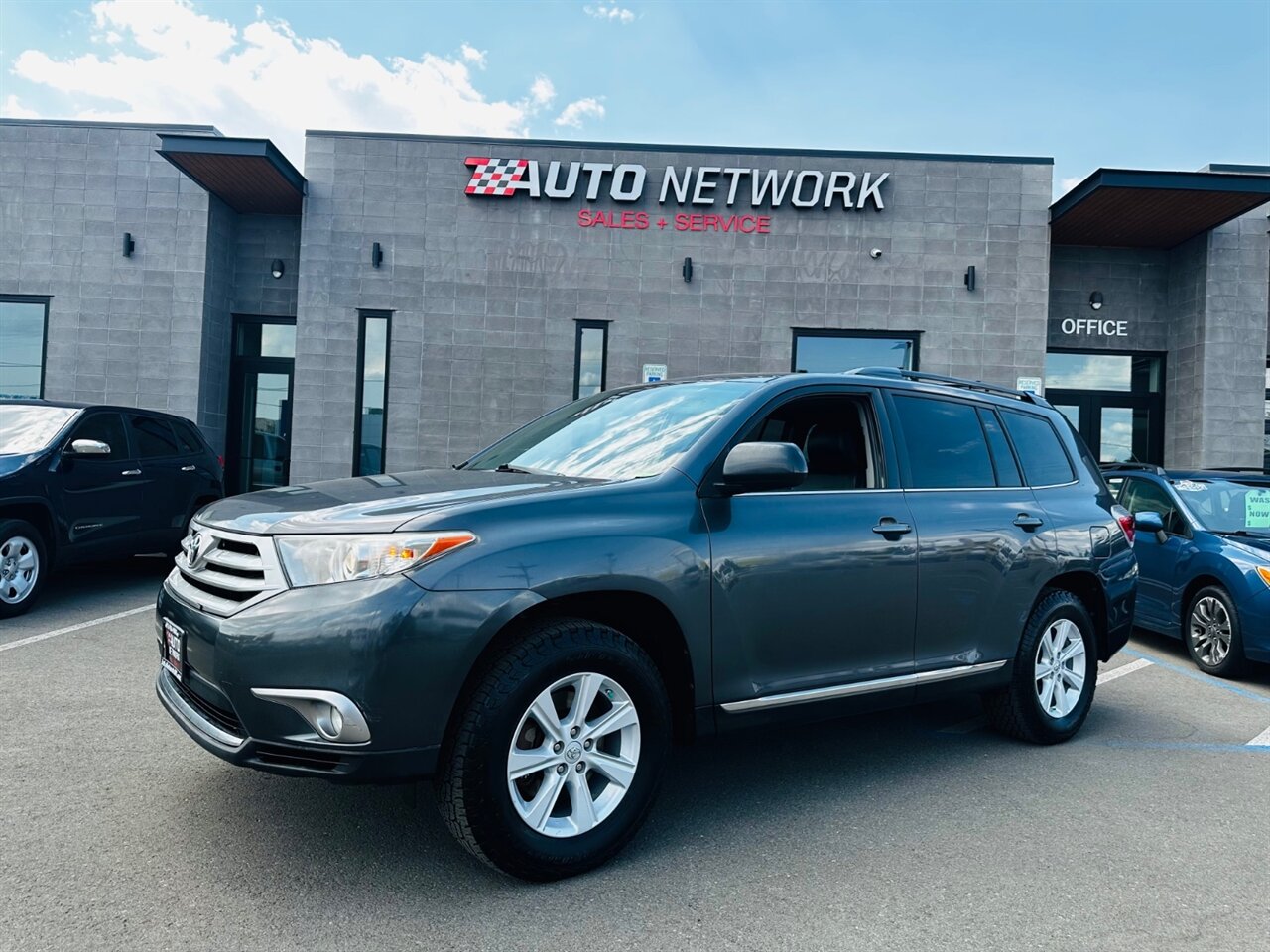 2011 Toyota Highlander SE - Photo 5 - Reno, NV 89502