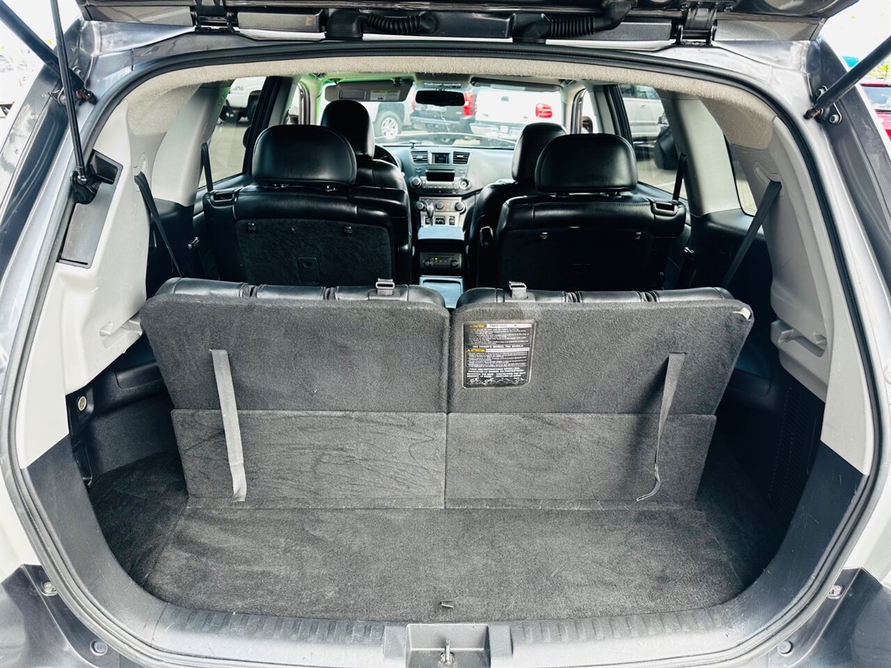 2011 Toyota Highlander SE - Photo 14 - Reno, NV 89502
