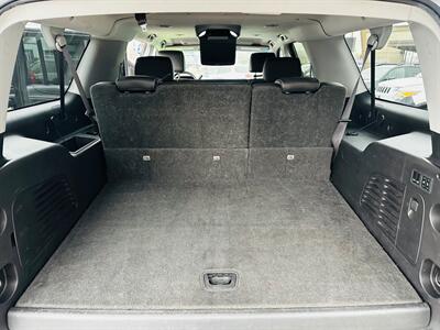 2015 GMC Yukon XL SLT   - Photo 11 - Reno, NV 89502