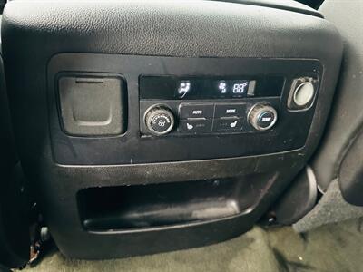 2015 GMC Yukon XL SLT   - Photo 31 - Reno, NV 89502