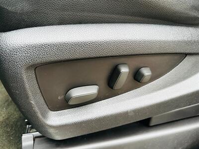 2015 GMC Yukon XL SLT   - Photo 34 - Reno, NV 89502