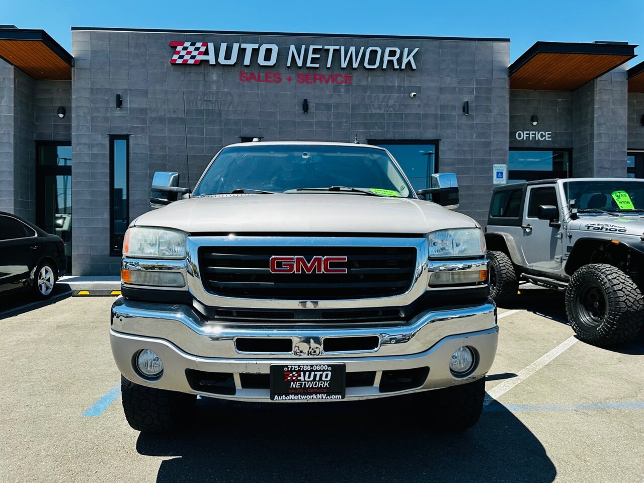 2004 GMC Sierra 2500 SLT 4dr Extended Cab - Photo 4 - Reno, NV 89502