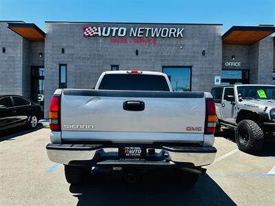2004 GMC Sierra 2500 SLT 4dr Extended Cab   - Photo 8 - Reno, NV 89502